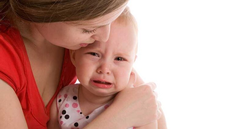 Anhängliches Baby im Alltag – Was Du wissen musst und wie Du liebevoll reagierst